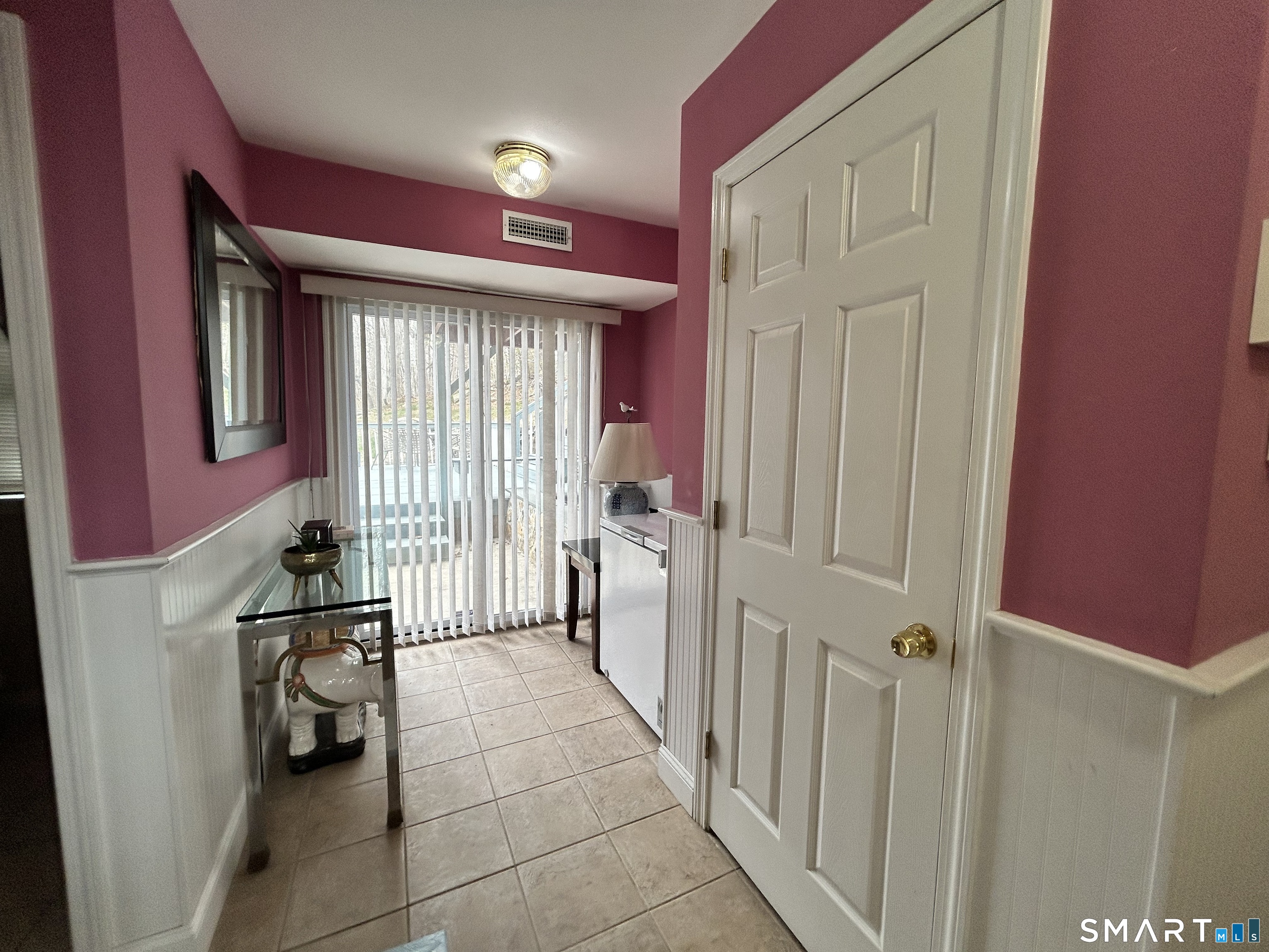 39 Asia Circle Bridgeport, CT 06610 - Photo 23 of 32