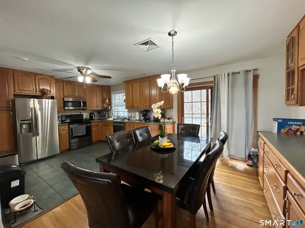 $3,650 | 39 Asia Circle, Bridgeport, CT 06610