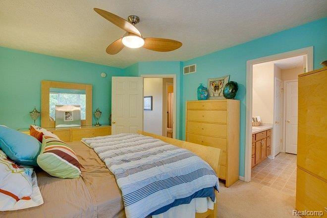 527 Hewitt Street Howell, MI 48843 - Photo 15 of 16 MBR 2.jpg