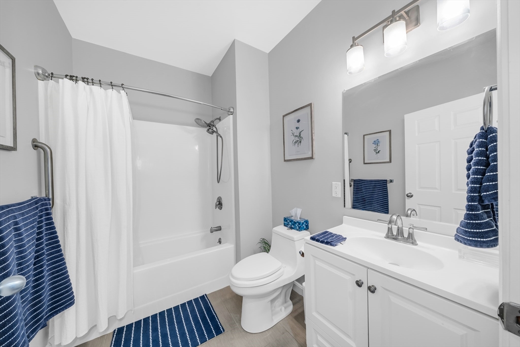 23 Hampshire Road, Unit 112 Methuen, MA 01844 - Photo 13 of 26 Gallery Image 13