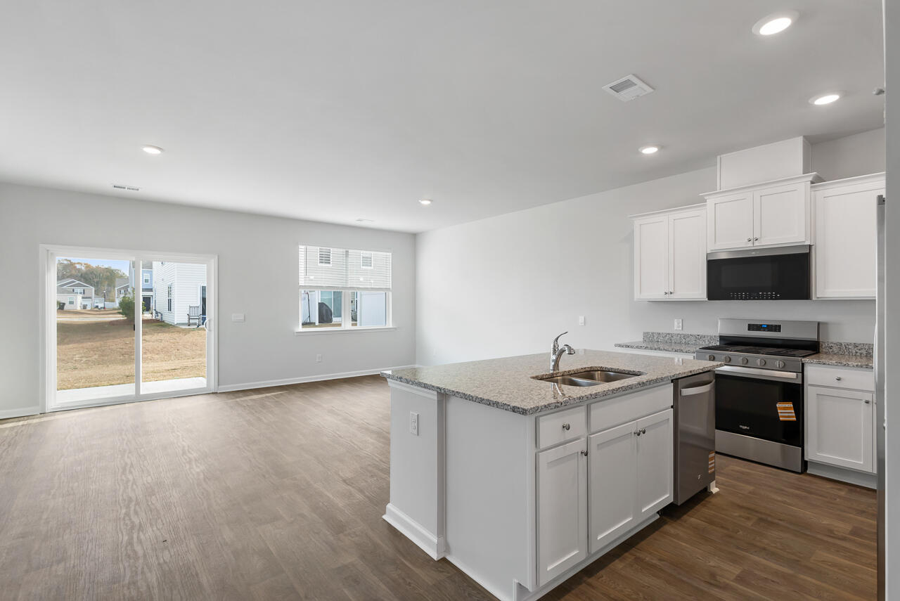 321 Bluebell Way Moncks Corner, SC 29461 - Photo 2 of 40 134 Yarrow (CG 2078)_6