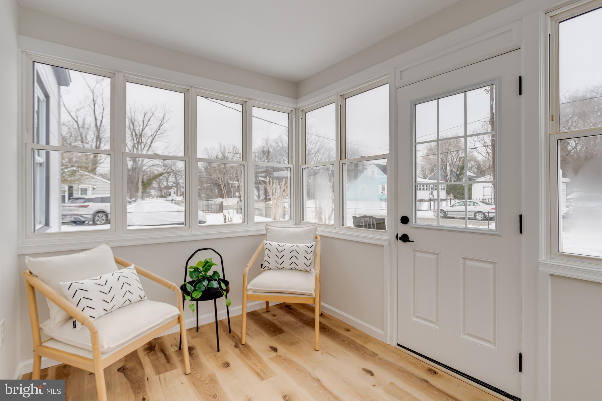 4711 Beauford Road Suitland, MD 20746 - Photo 4 of 36