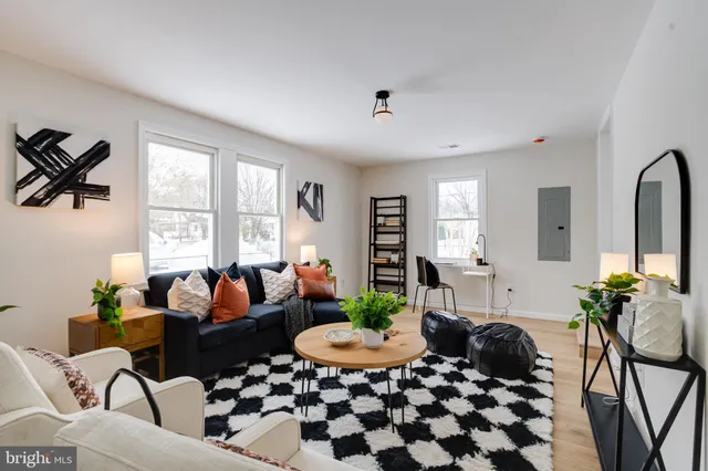 $399,900 | 4711 Beauford Road, Suitland, MD 20746