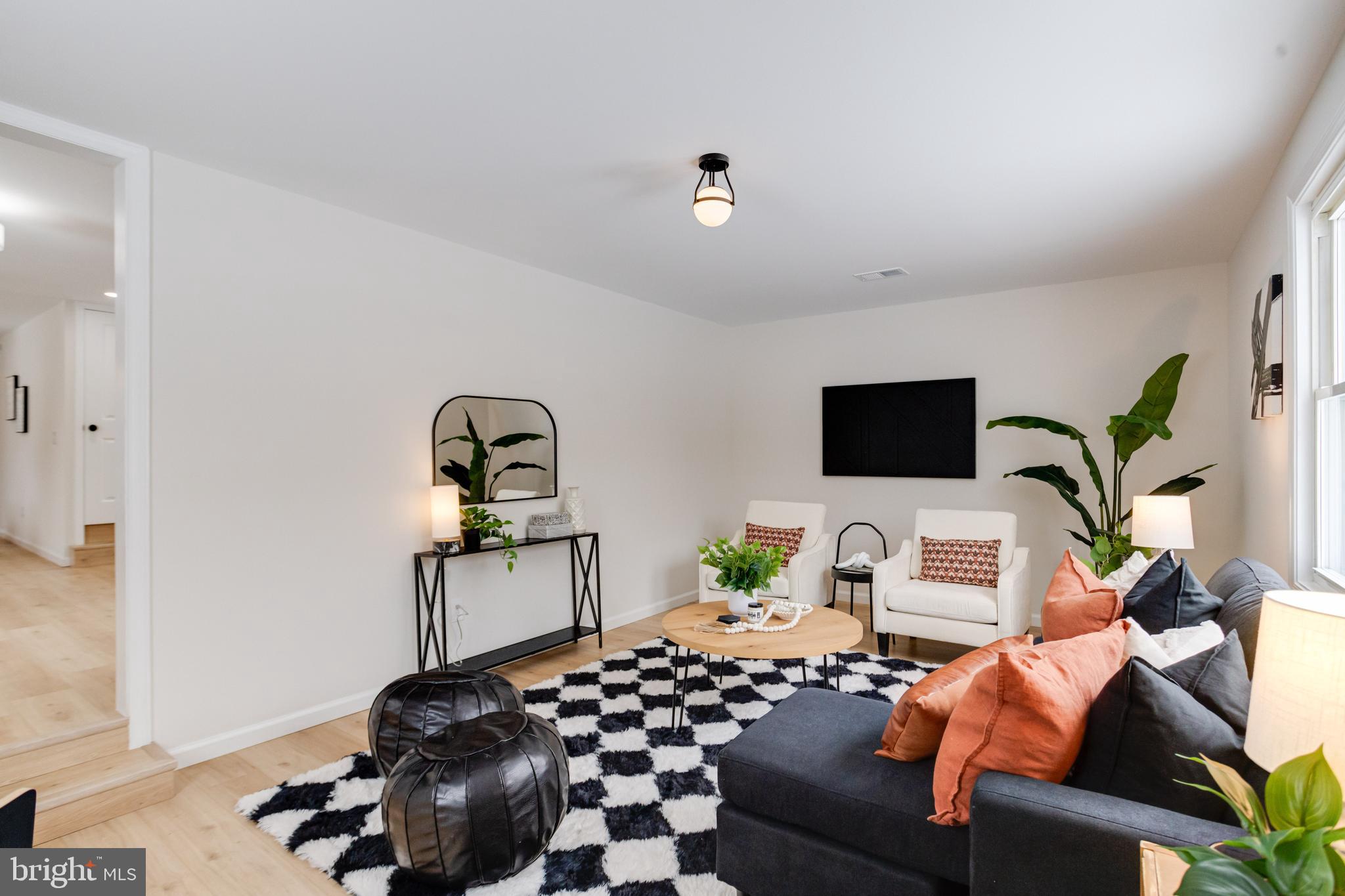 4711 Beauford Road Suitland, MD 20746 - Photo 7 of 36