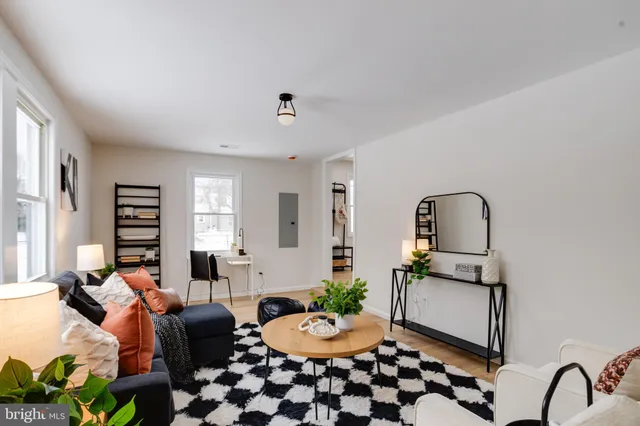 $399,900 | 4711 Beauford Road, Suitland, MD 20746