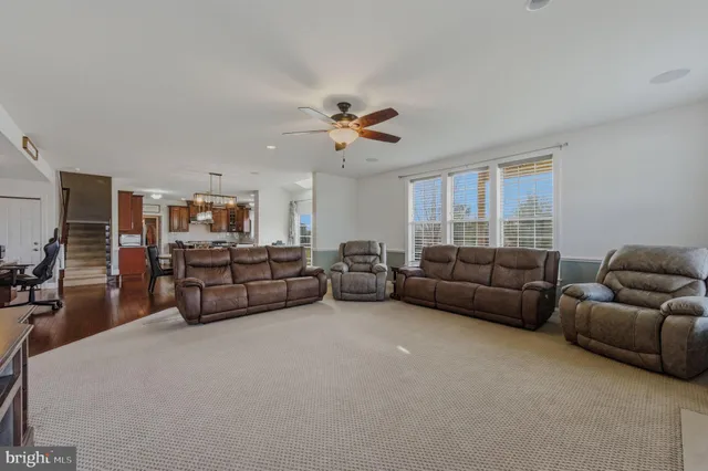 $849,900 | 1049 Matthew Way, New Castle, DE 19720