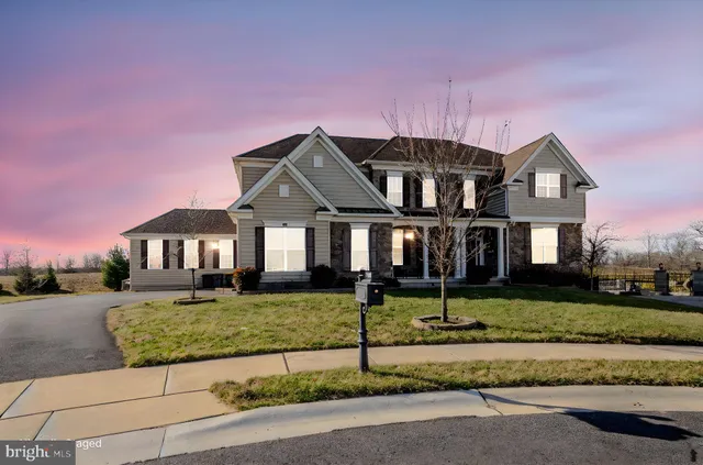 $849,900 | 1049 Matthew Way, New Castle, DE 19720