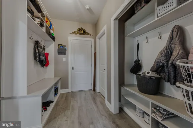 $849,900 | 1049 Matthew Way, New Castle, DE 19720