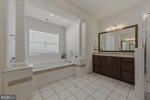 $849,900 | 1049 Matthew Way, New Castle, DE 19720