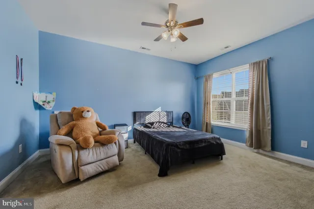 $849,900 | 1049 Matthew Way, New Castle, DE 19720