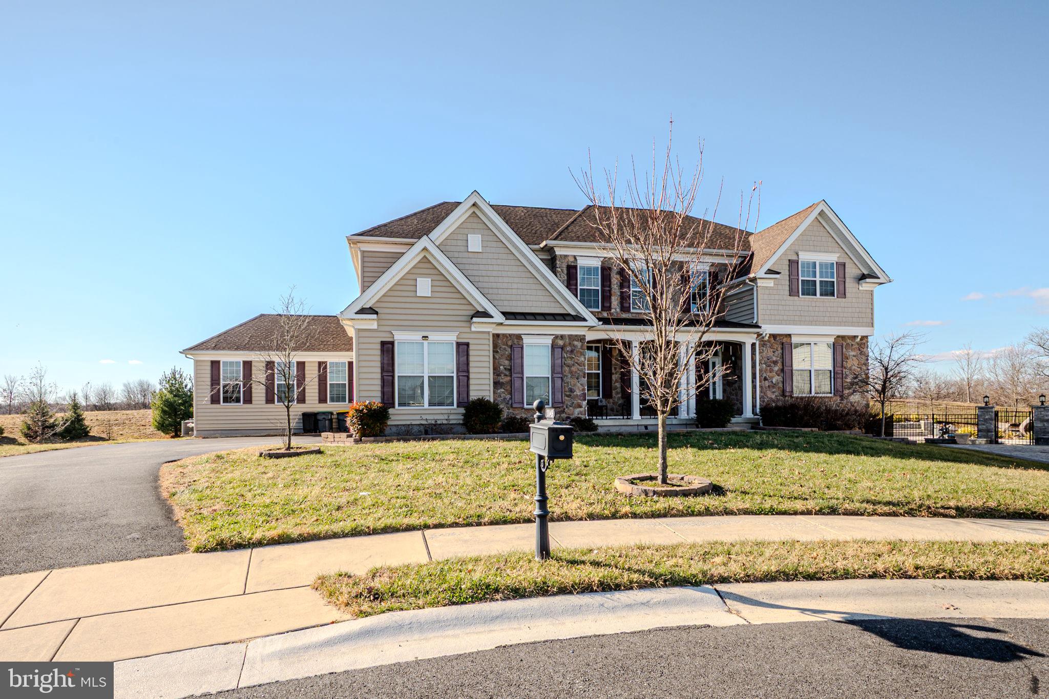1049 Matthew Way New Castle, DE 19720 - Photo 5 of 69
