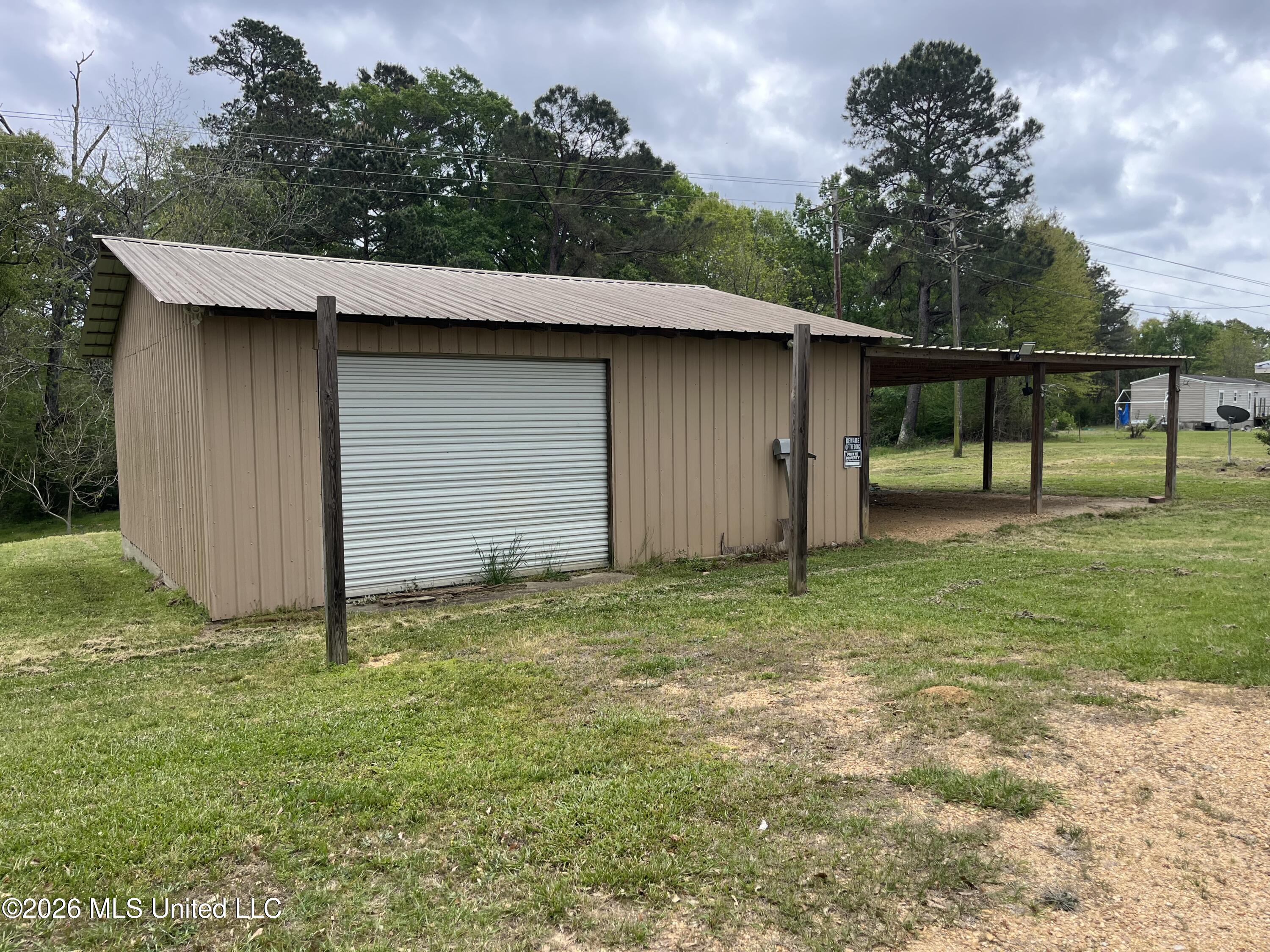 1215 Mt Zion Road Northwest Brookhaven, MS 39601 - Photo 2 of 20 IMG_8093