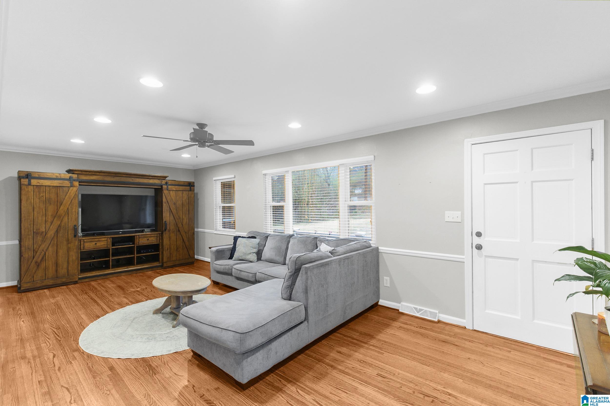 1549 Holly Road Birmingham, AL 35216 - Photo 3 of 49