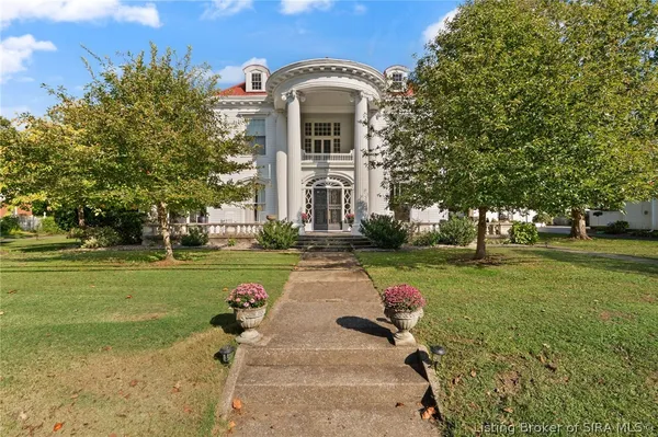 $550,000 | 524 North Capitol Avenue, Corydon, IN 47112