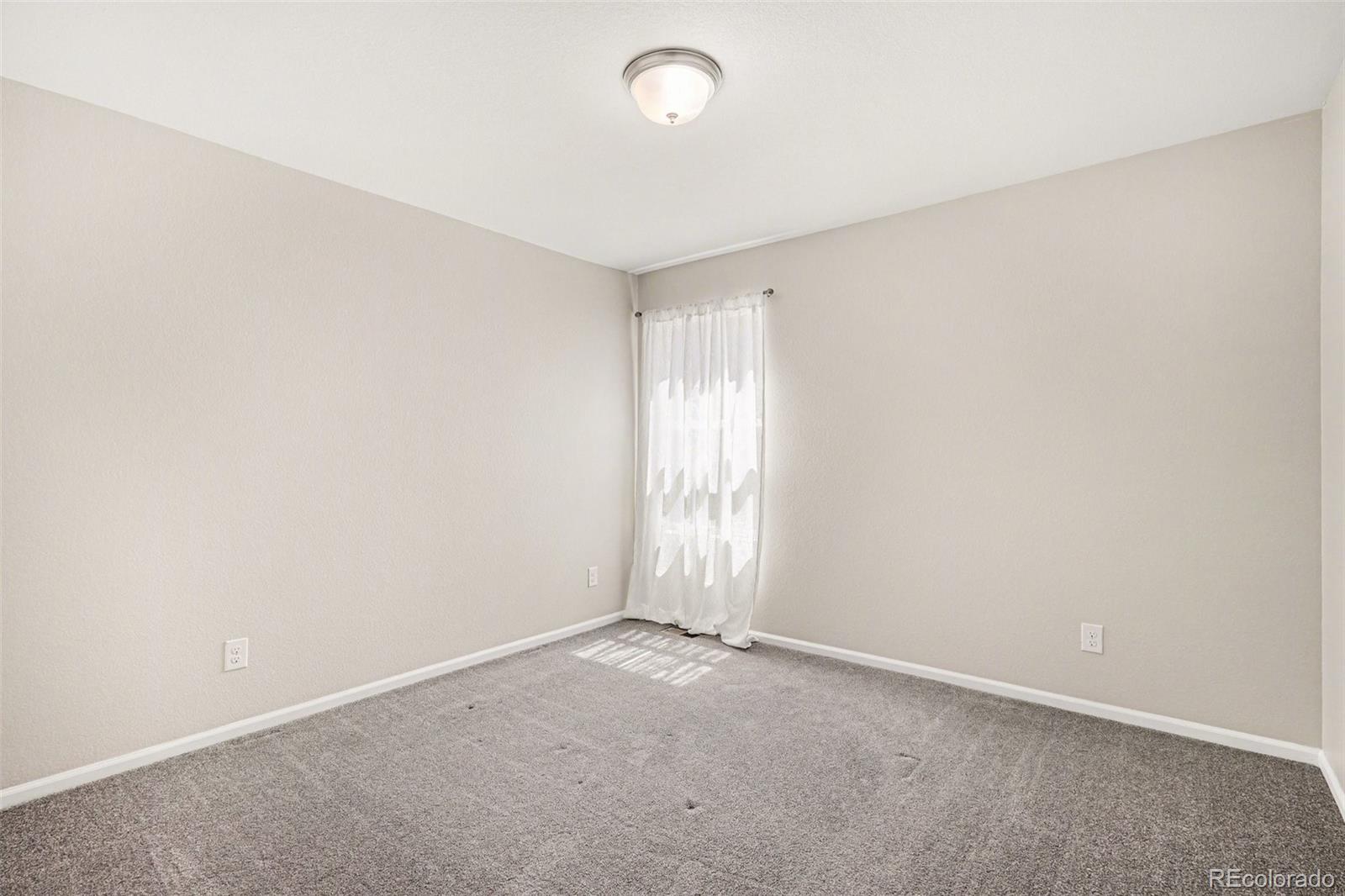 4726 North Hannibal Street Denver, CO 80239 - Photo 19 of 39