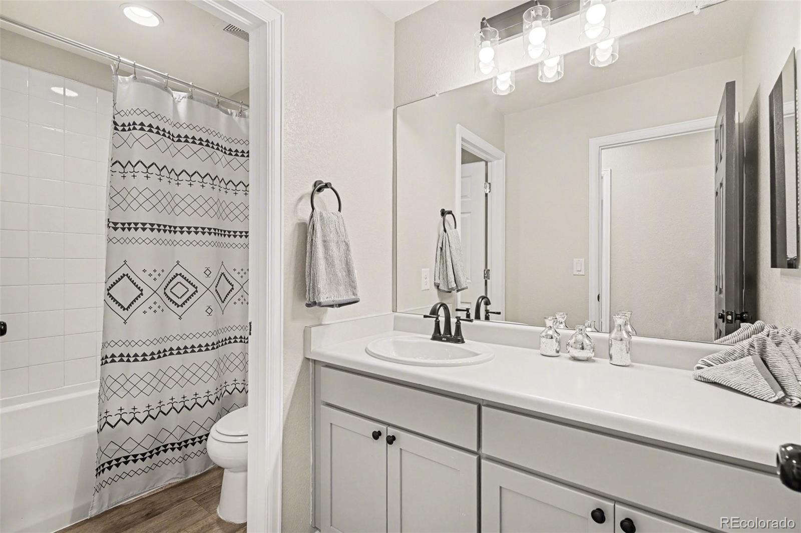 4726 North Hannibal Street Denver, CO 80239 - Photo 20 of 39