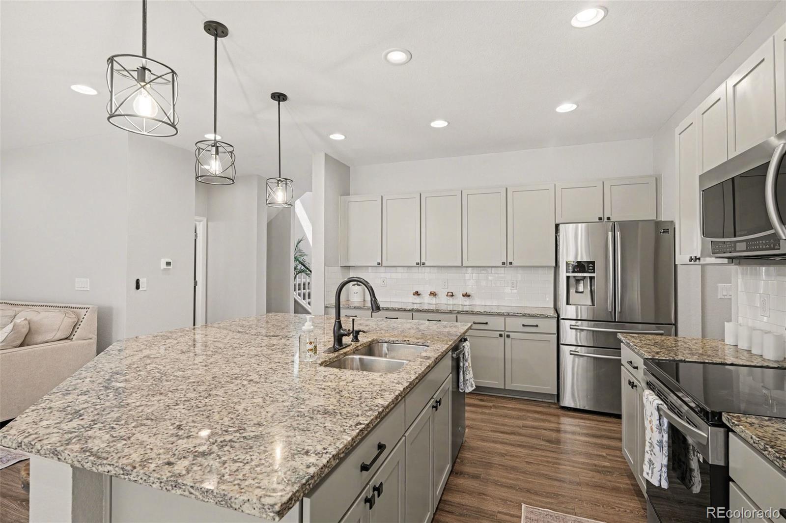 4726 North Hannibal Street Denver, CO 80239 - Photo 5 of 39