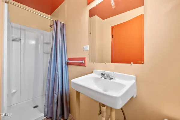 $849,000 | 11060 Plainview Avenue, Tujunga, CA 91042