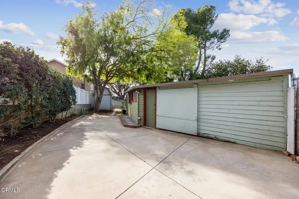 $849,000 | 11060 Plainview Avenue, Tujunga, CA 91042