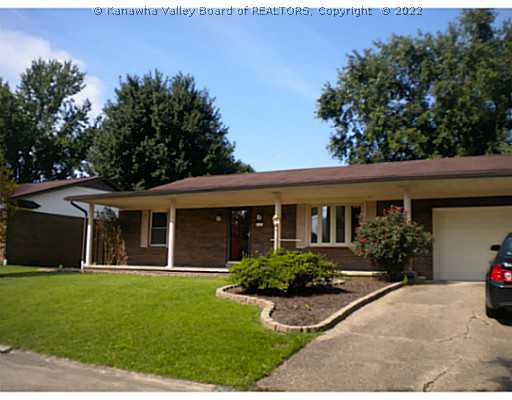 202 Seneca Circle Winfield, WV 25213 - Photo 1 of 15 Exterior Front.