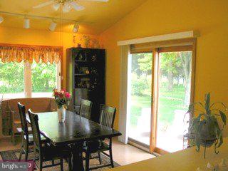 15 Brandon Road West Pennington, NJ 08534 - Photo 3 of 6