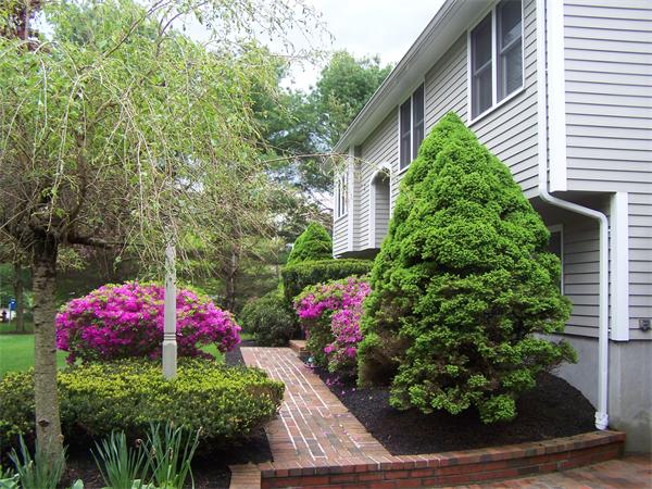 13 Bourne Road Easton, MA 02356 - Photo 4 of 30 Gallery Image 4