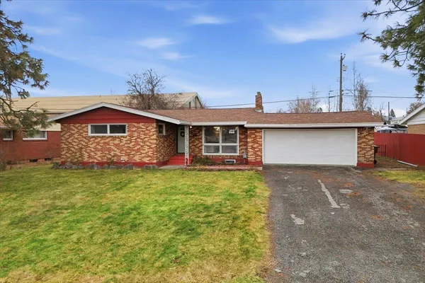 $455,000 | 1808 West Kiernan Avenue, Spokane, WA 99205