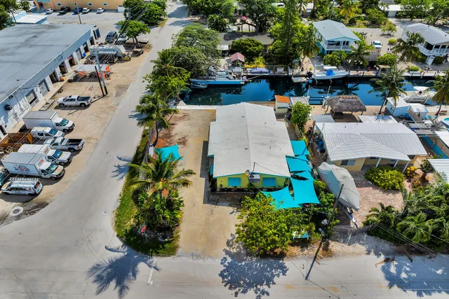 $1,099,000 | 4901-4903 49th Street, Marathon, FL 33050