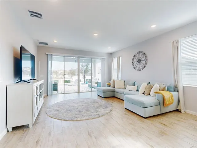 $520,000 | 962 Compass Landing Avenue, Orange City, FL 32763