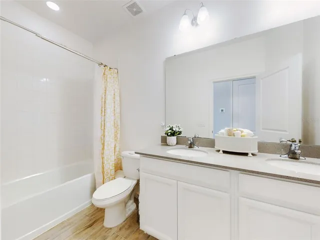 $520,000 | 962 Compass Landing Avenue, Orange City, FL 32763