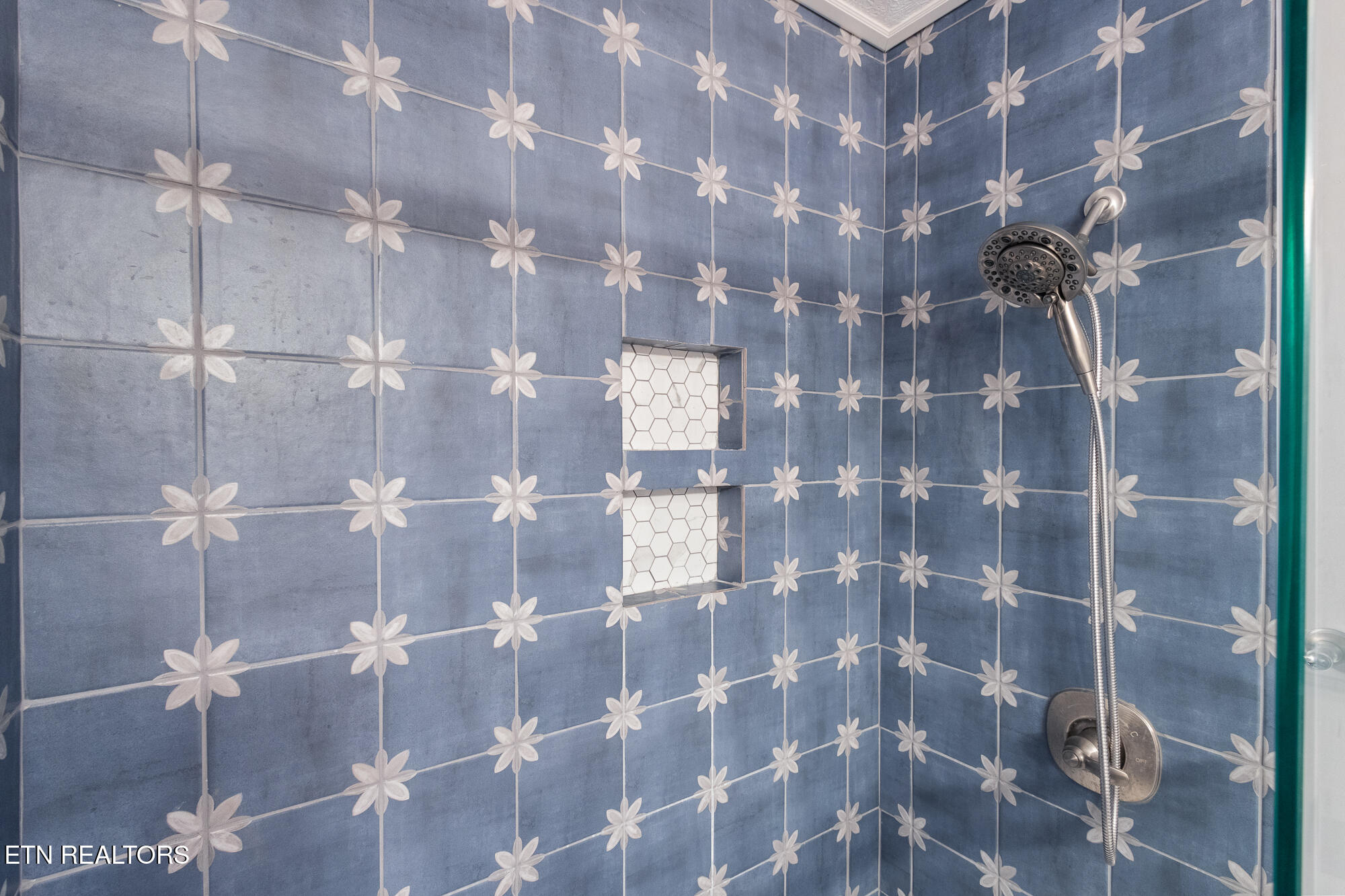 171 Cherokee Circle Ten Mile, TN 37880 - Photo 16 of 45 171 Cherokee Cir-13