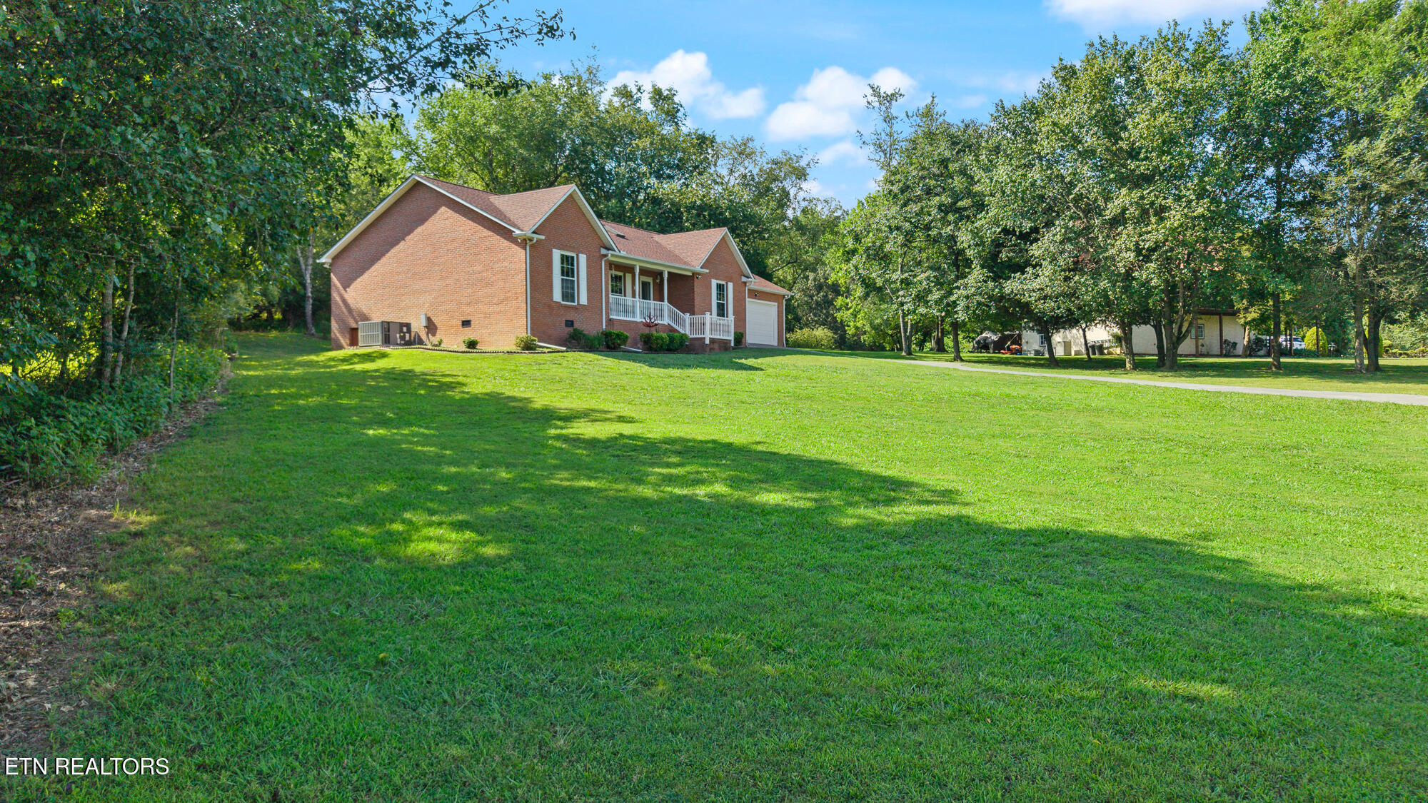 171 Cherokee Circle Ten Mile, TN 37880 - Photo 25 of 45 171 Cherokee Cir-23