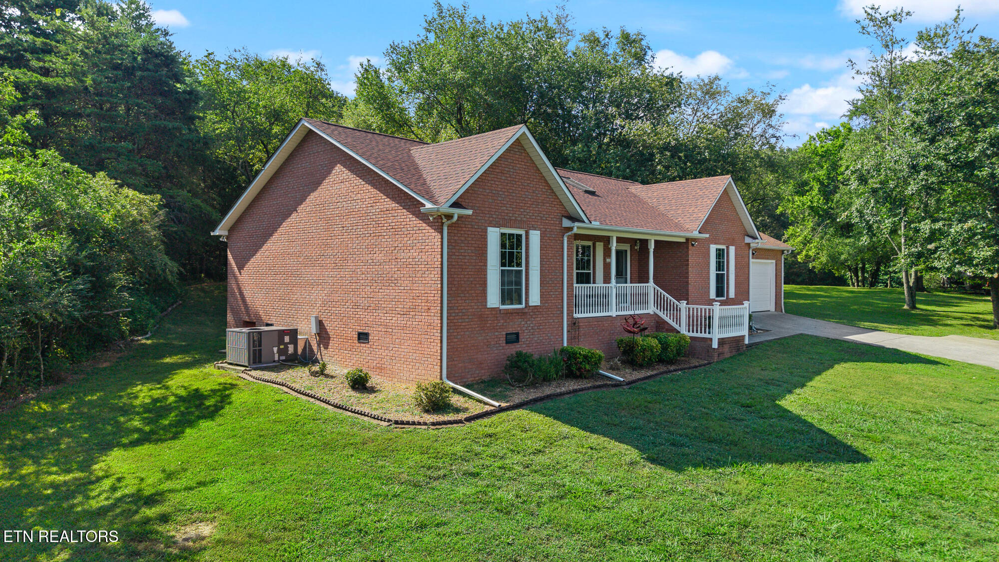 171 Cherokee Circle Ten Mile, TN 37880 - Photo 26 of 45 171 Cherokee Cir-24