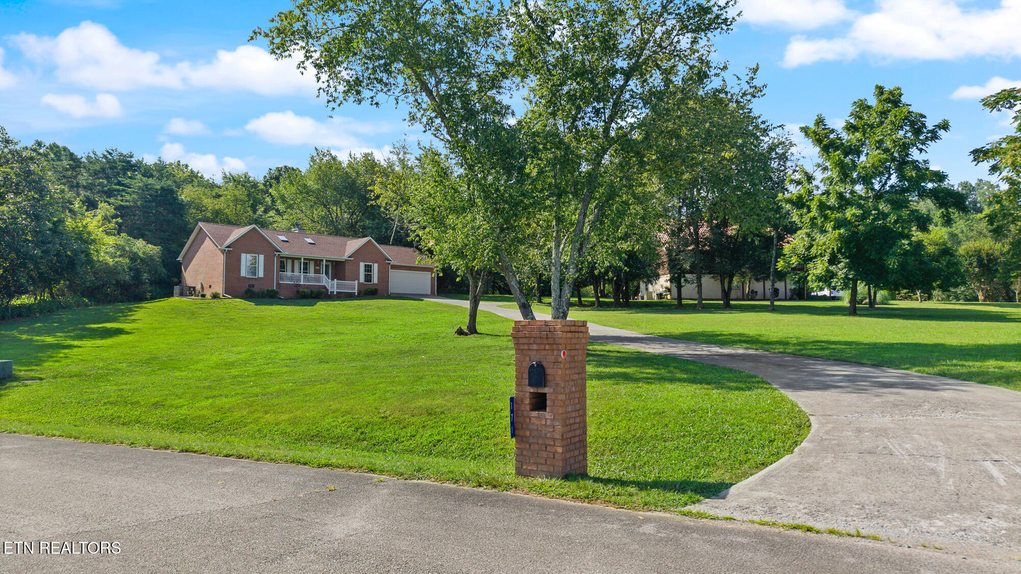 171 Cherokee Circle Ten Mile, TN 37880 - Photo 29 of 45 171 Cherokee Cir-27