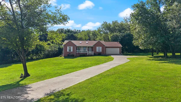 $449,900 | 171 Cherokee Circle, Ten Mile, TN 37880