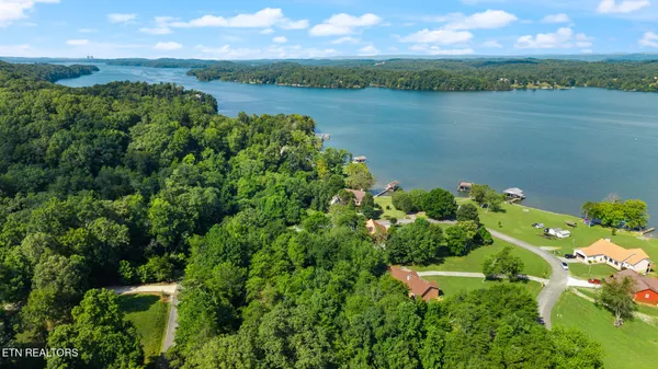 $449,900 | 171 Cherokee Circle, Ten Mile, TN 37880