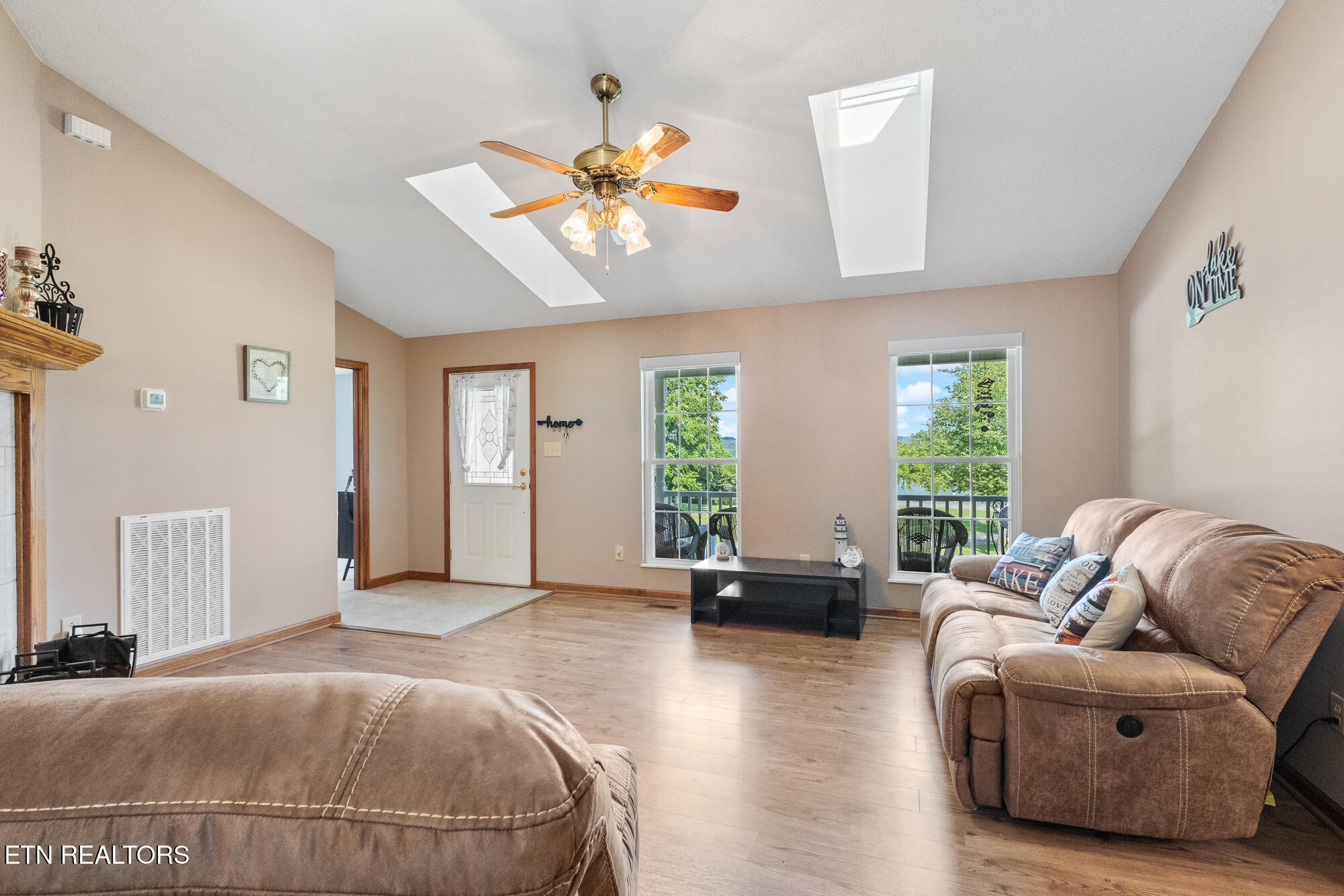 171 Cherokee Circle Ten Mile, TN 37880 - Photo 5 of 45 171 Cherokee Cir-3