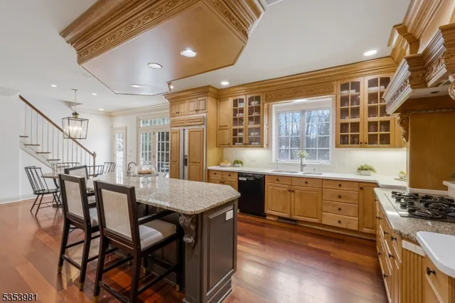 $2,095,000 | 45 Butternut Lane, Bernards, NJ 07920