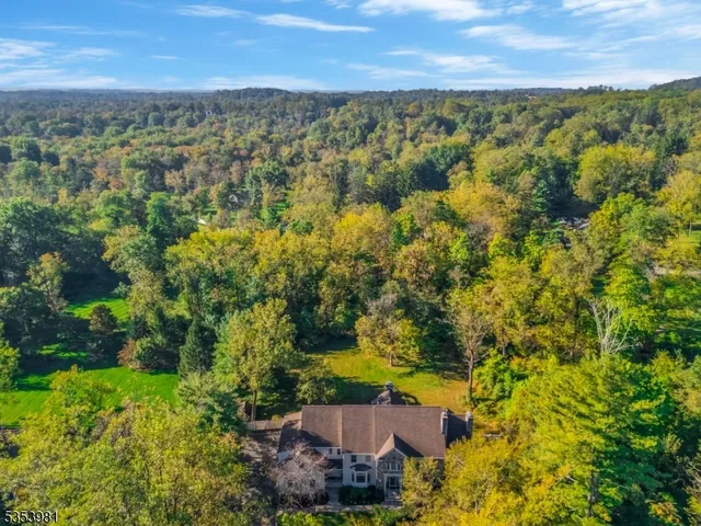 $2,095,000 | 45 Butternut Lane, Bernards, NJ 07920