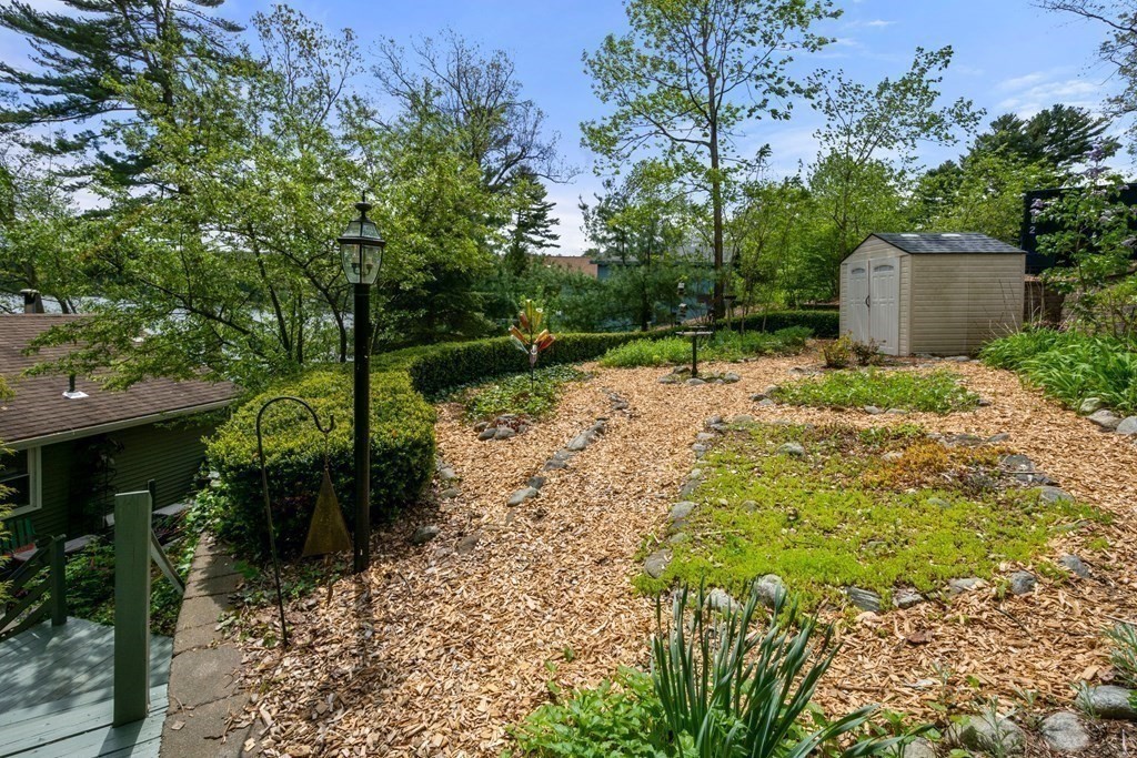 27 Horseshoe Circle Ware, MA 01082 - Photo 7 of 28