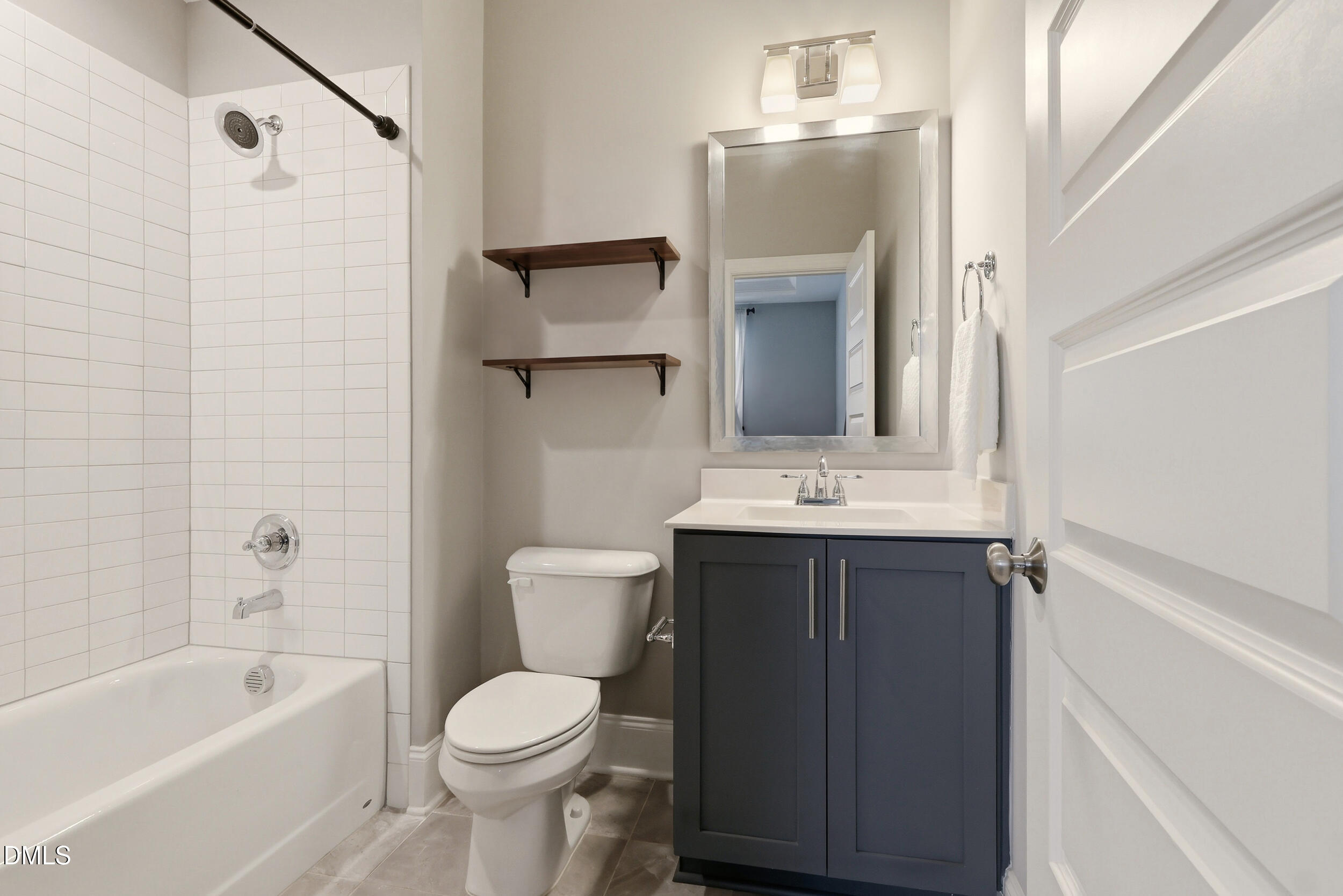 5801 Abingdon Ridge Place Raleigh, NC 27607 - Photo 8 of 35 Guest en suite