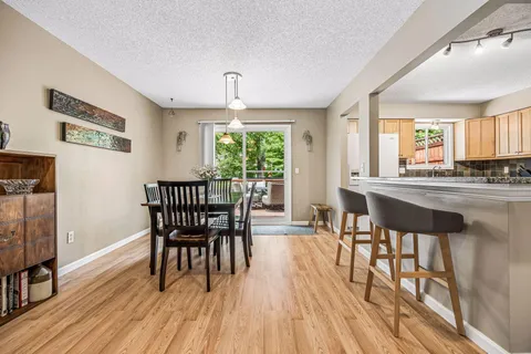 $424,999 | 506 Laredo Lane, Chanhassen, MN 55317