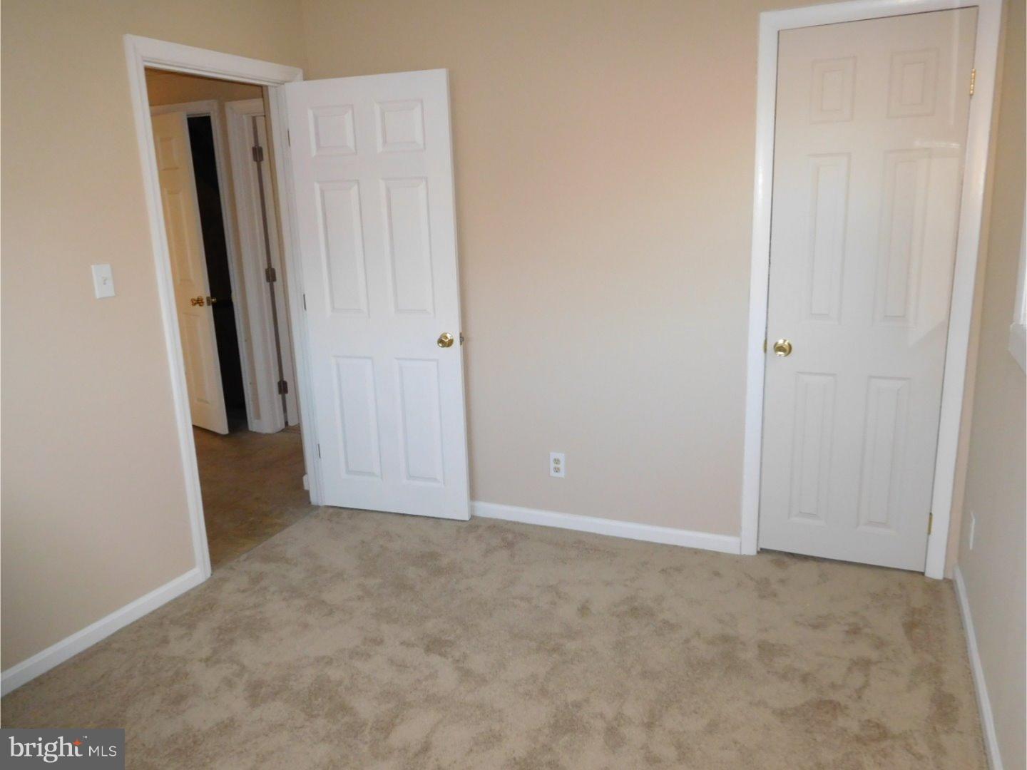 17 Endicott Road Hamilton Square, NJ 08690 - Photo 5 of 13