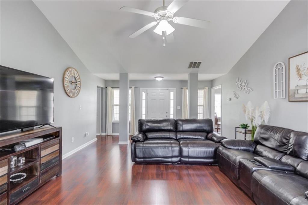 1092 Ridgeway Road Commerce, GA 30529 - Photo 6 of 26
