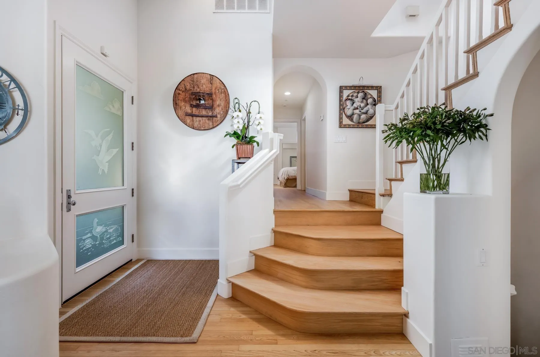 538 4th Street Encinitas, CA 92024 - Photo 5 of 35