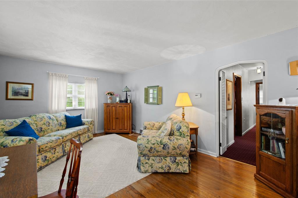 6071 Baptist Road Pittsburgh, PA 15236 - Photo 7 of 25 Gallery Image 7