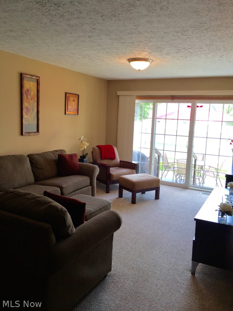 890 Lafayette Road, Unit 2 Medina, OH 44256 - Photo 5 of 11 Gallery Image 5