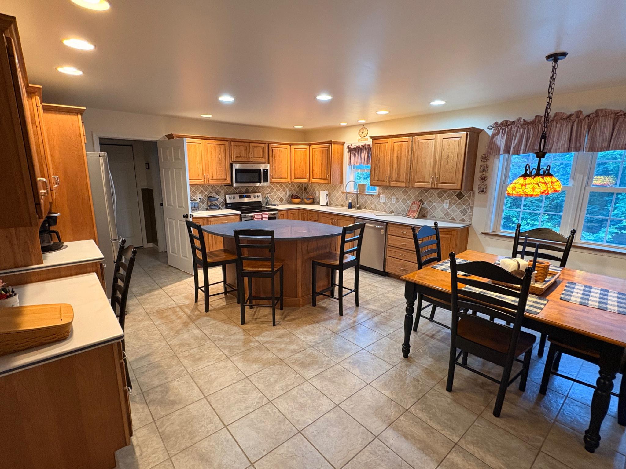 52 Hess Road Boyertown, PA 19512 - Photo 27 of 101 Spacious kitchen with hickory cabinets