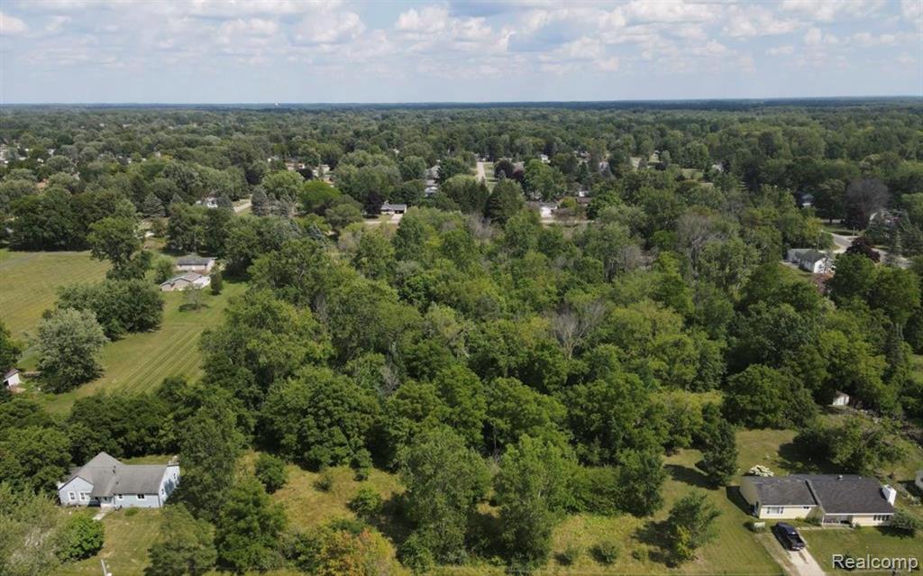 V/l Roat Court Burton, MI 48509 - Photo 2 of 6