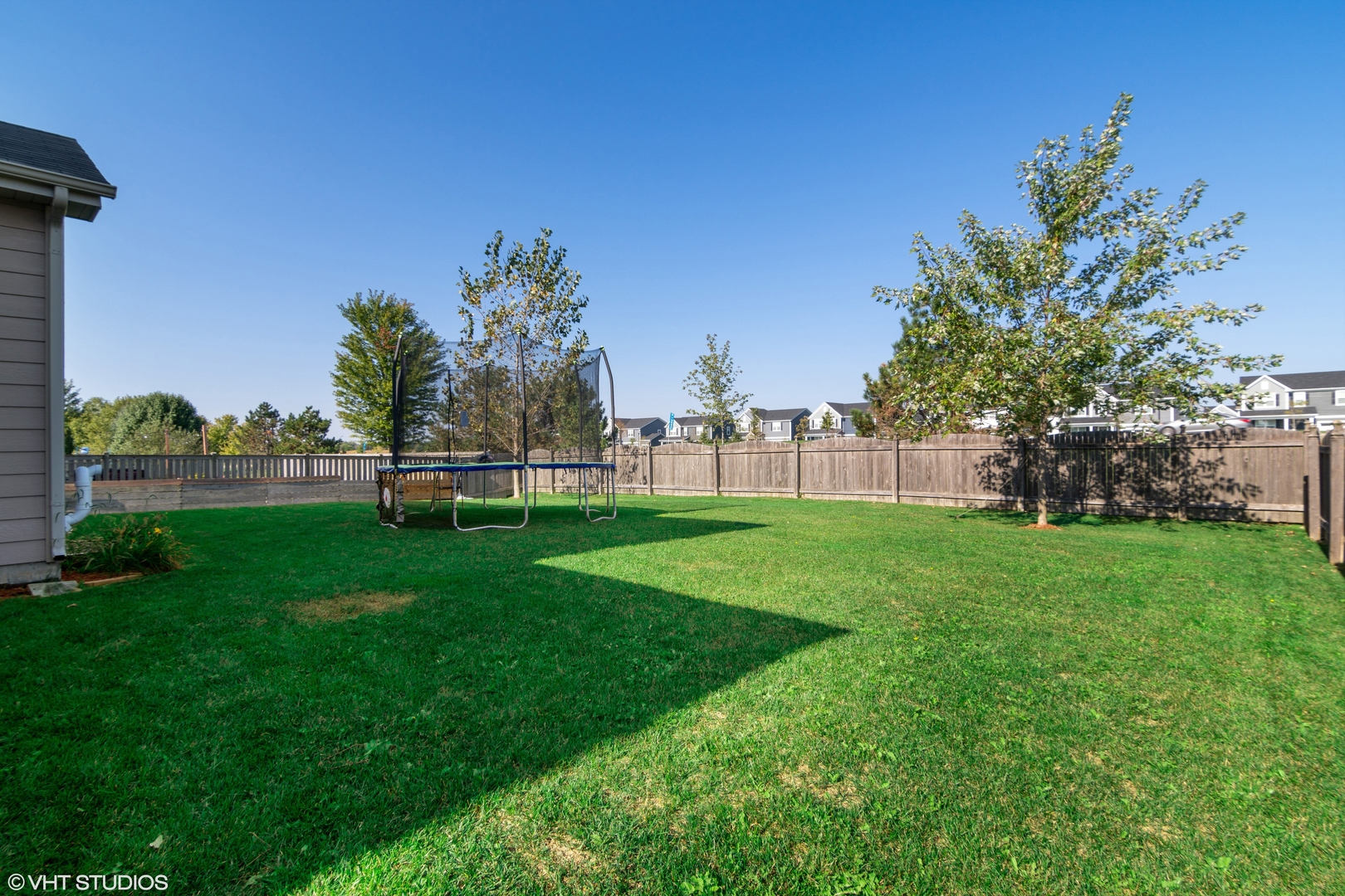 220 Prescott Avenue Elgin, IL 60124 - Photo 28 of 33